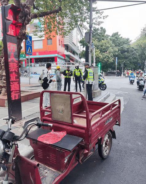 桂林三轮车爆料新闻报道,揭露城市交通乱象背后的真相